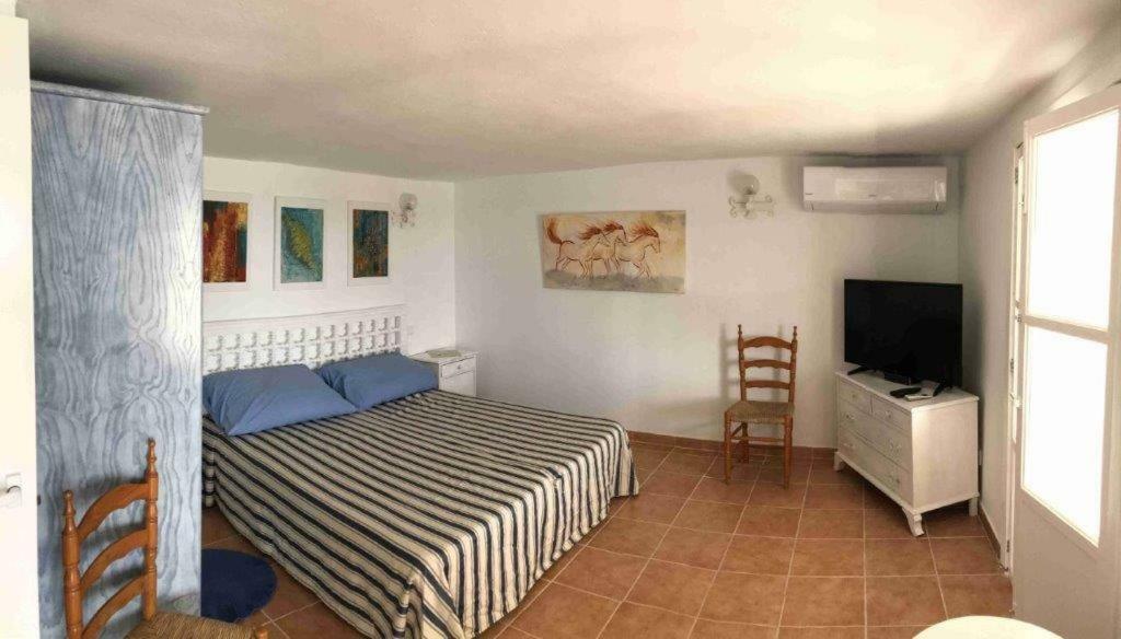 Apartamento Hébergement front de mer Sant Elm Exterior foto